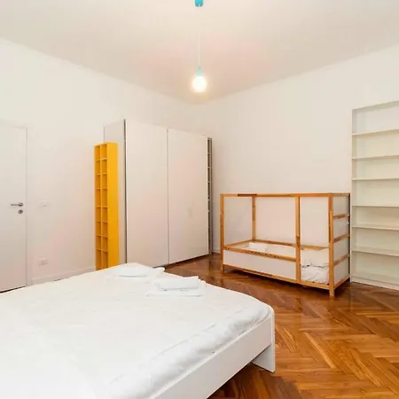 New! Cit Elegant With Parking Turin