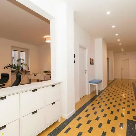 New! Cit Elegant With Parking