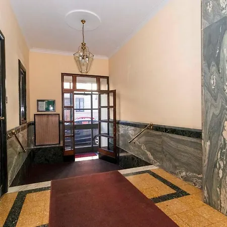 New! Cit Elegant With Parking Apartment Turin