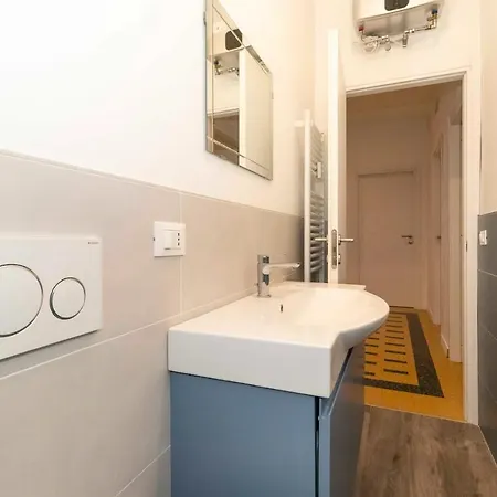 New! Cit Elegant With Parking Turin