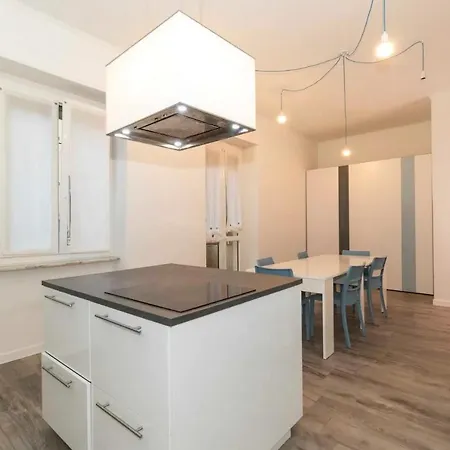 New! Cit Elegant With Parking Turin