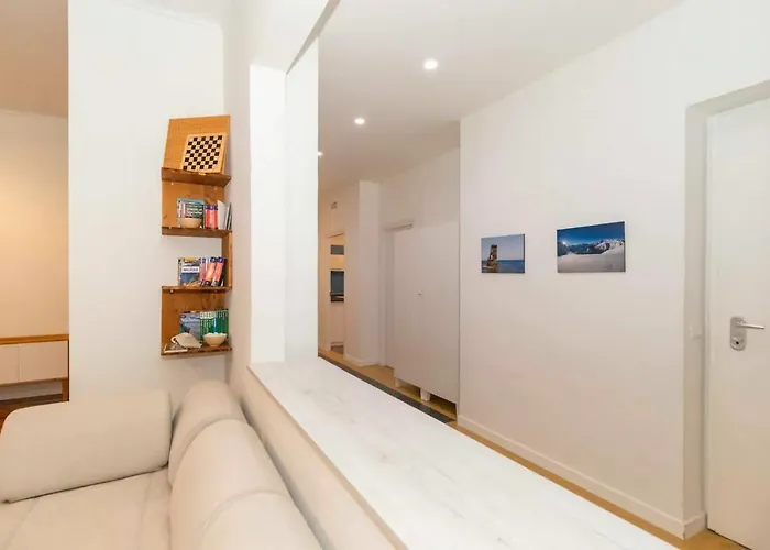 New! Cit Elegant With Parking *